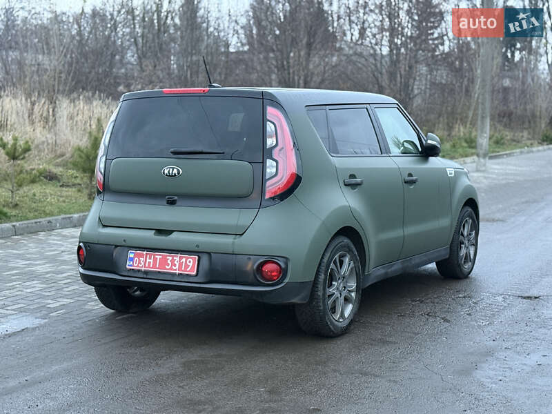 Внедорожник / Кроссовер Kia Soul 2015 в Ровно
