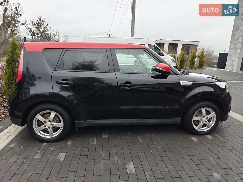 Внедорожник / Кроссовер Kia Soul 2015 в Белогородке фото 2 Внедорожник / Кроссовер Kia Soul 2015 в Белогородке