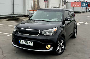 Позашляховик / Кросовер Kia Soul 2016 в Києві