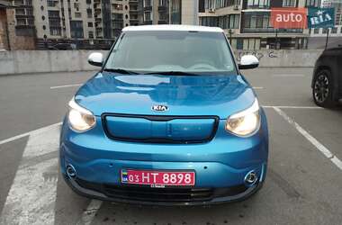 Позашляховик / Кросовер Kia Soul 2016 в Києві
