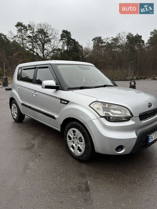 Позашляховик / Кросовер Kia Soul 2011 в Львові