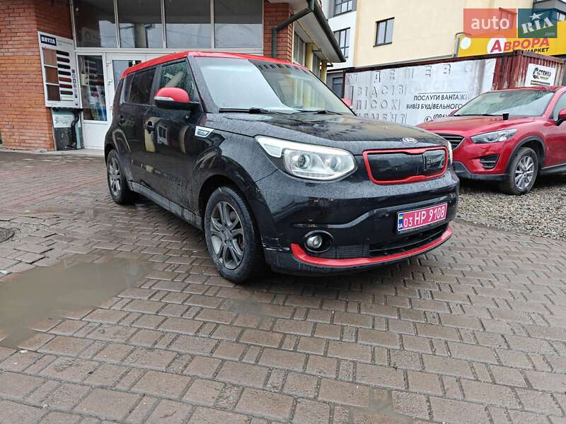 Позашляховик / Кросовер Kia Soul 2015 в Івано-Франківську фото Позашляховик / Кросовер Kia Soul 2015 в Івано-Франківську