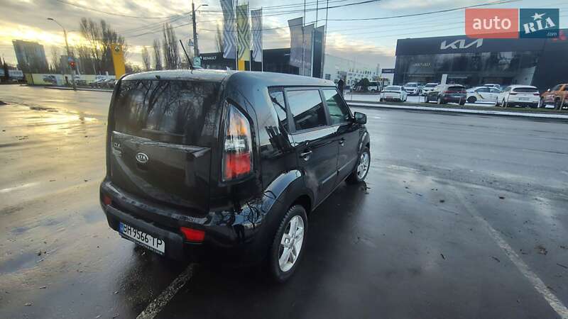 Позашляховик / Кросовер Kia Soul 2011 в Одесі фото 14 Позашляховик / Кросовер Kia Soul 2011 в Одесі