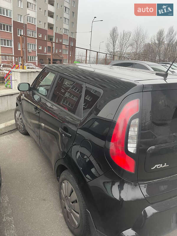 Позашляховик / Кросовер Kia Soul 2014 в Києві