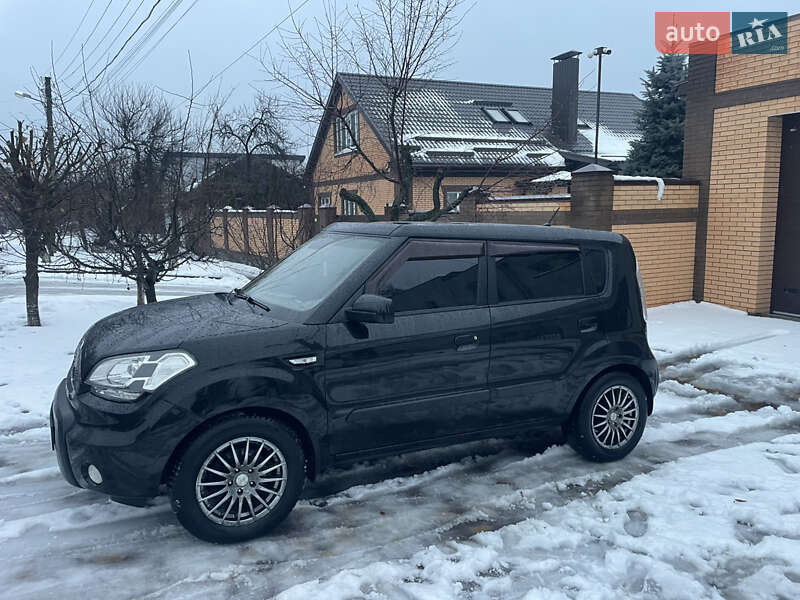 Позашляховик / Кросовер Kia Soul 2010 в Харкові фото 40 Позашляховик / Кросовер Kia Soul 2010 в Харкові