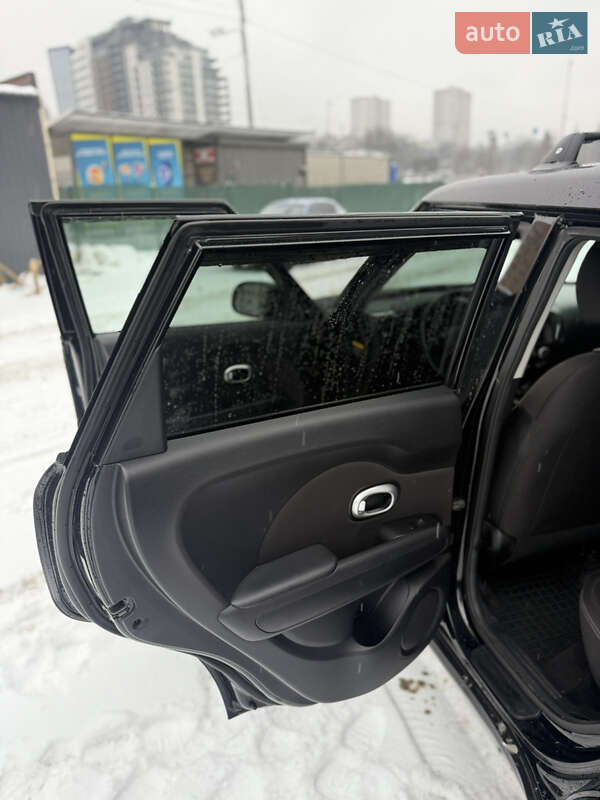 Внедорожник / Кроссовер Kia Soul 2015 в Киеве фото 11 Внедорожник / Кроссовер Kia Soul 2015 в Киеве