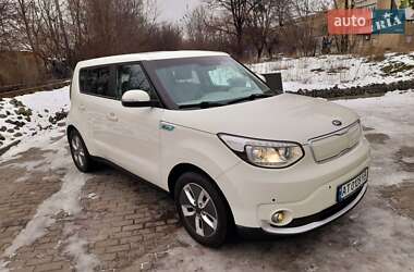 Позашляховик / Кросовер Kia Soul 2017 в Тлумачі