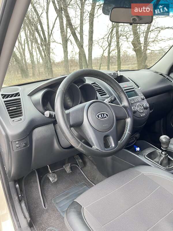 Внедорожник / Кроссовер Kia Soul 2011 в Синельниково фото 7 Внедорожник / Кроссовер Kia Soul 2011 в Синельниково
