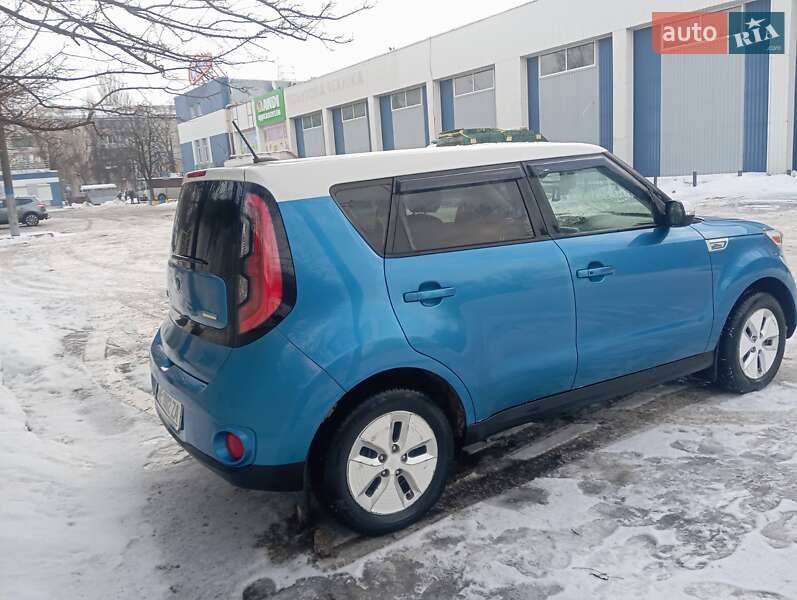 Внедорожник / Кроссовер Kia Soul 2014 в Запорожье