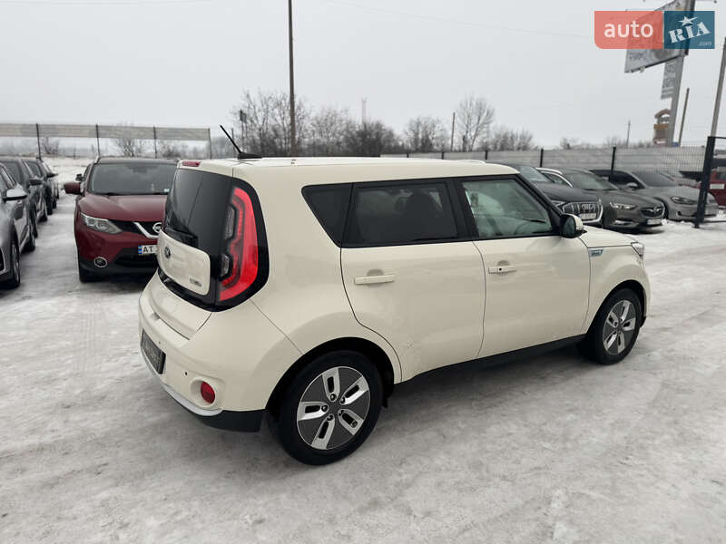 Внедорожник / Кроссовер Kia Soul 2017 в Ивано-Франковске фото 14 Внедорожник / Кроссовер Kia Soul 2017 в Ивано-Франковске
