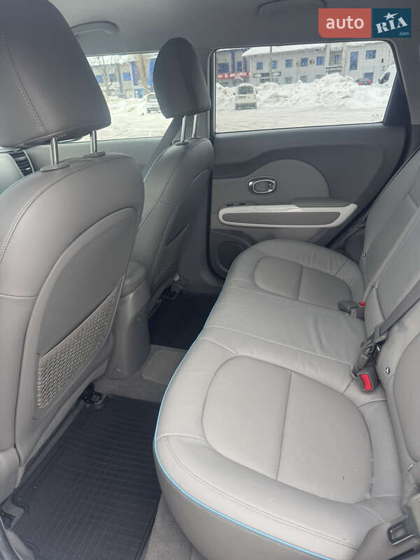 Внедорожник / Кроссовер Kia Soul 2017 в Житомире фото 18 Внедорожник / Кроссовер Kia Soul 2017 в Житомире