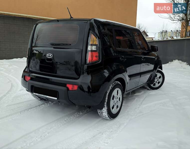Внедорожник / Кроссовер Kia Soul 2011 в Ивано-Франковске