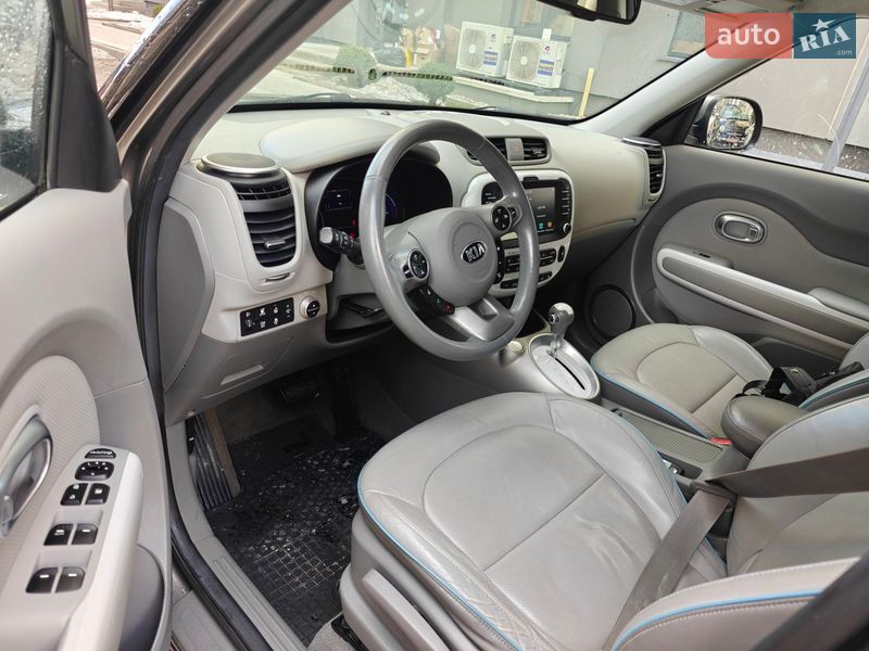 Внедорожник / Кроссовер Kia Soul 2015 в Ивано-Франковске