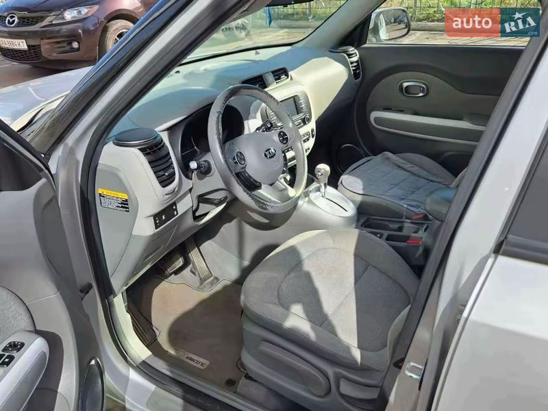 Внедорожник / Кроссовер Kia Soul 2017 в Киеве