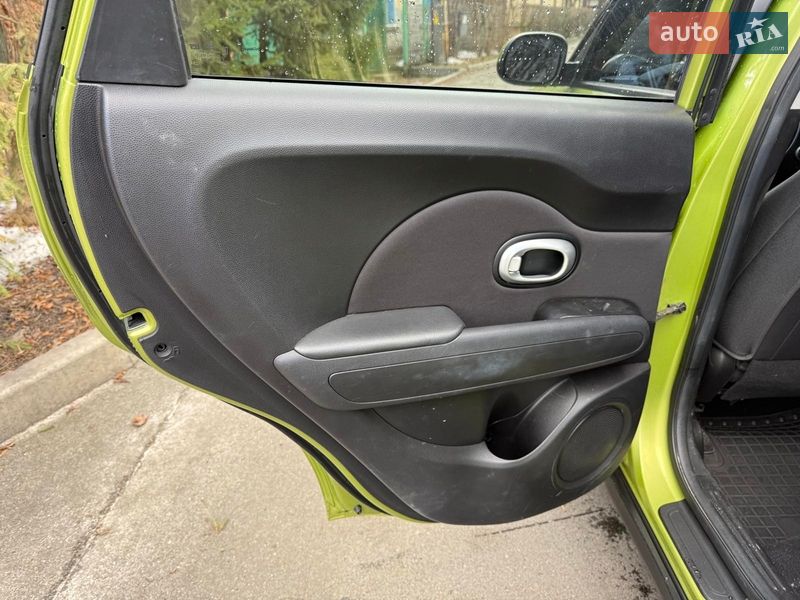 Внедорожник / Кроссовер Kia Soul 2015 в Киеве