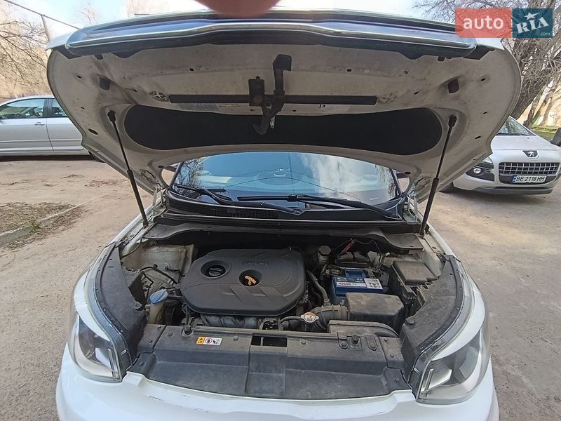 Внедорожник / Кроссовер Kia Soul 2016 в Вознесенске