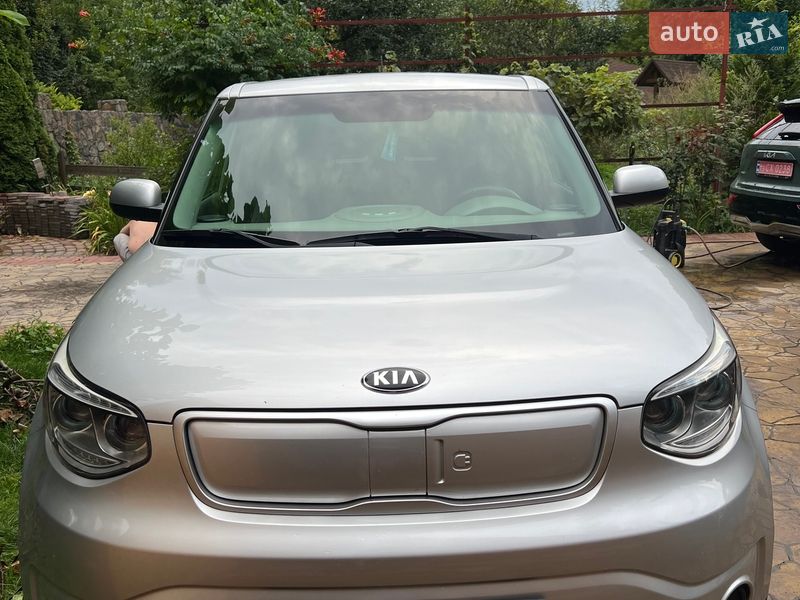 Позашляховик / Кросовер Kia Soul 2017 в Обухові