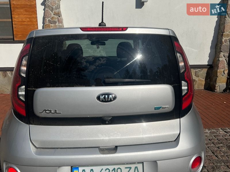 Позашляховик / Кросовер Kia Soul 2017 в Обухові