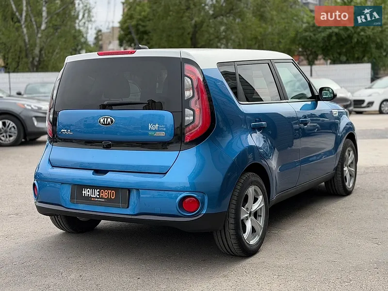 Kia Soul 2018 VIN KNDJP3AE4K7039440 фото оголошення 11 з 81