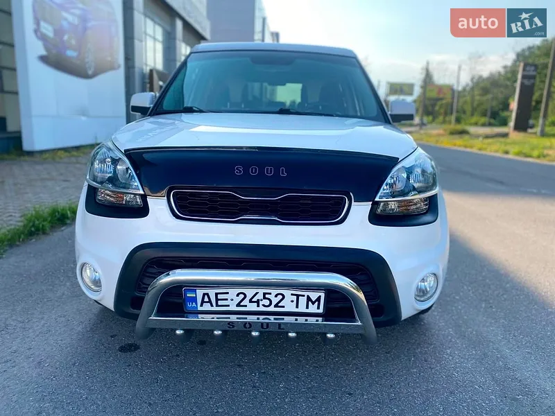 Kia Soul 2012 VIN KNAJT811AC7423788 фото оголошення 3 з 61