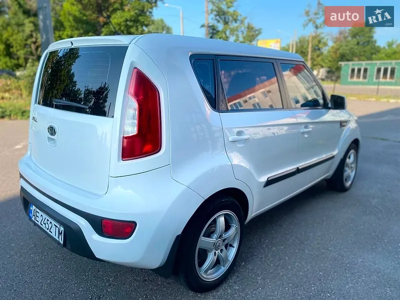 Kia Soul 2012 VIN KNAJT811AC7423788 фото оголошення 8 з 61