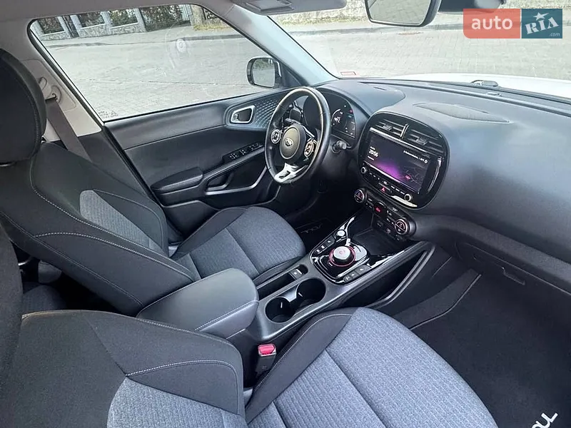 Kia Soul 2021 VIN KNAJ3811FM7022542 фото оголошення 18 з 60