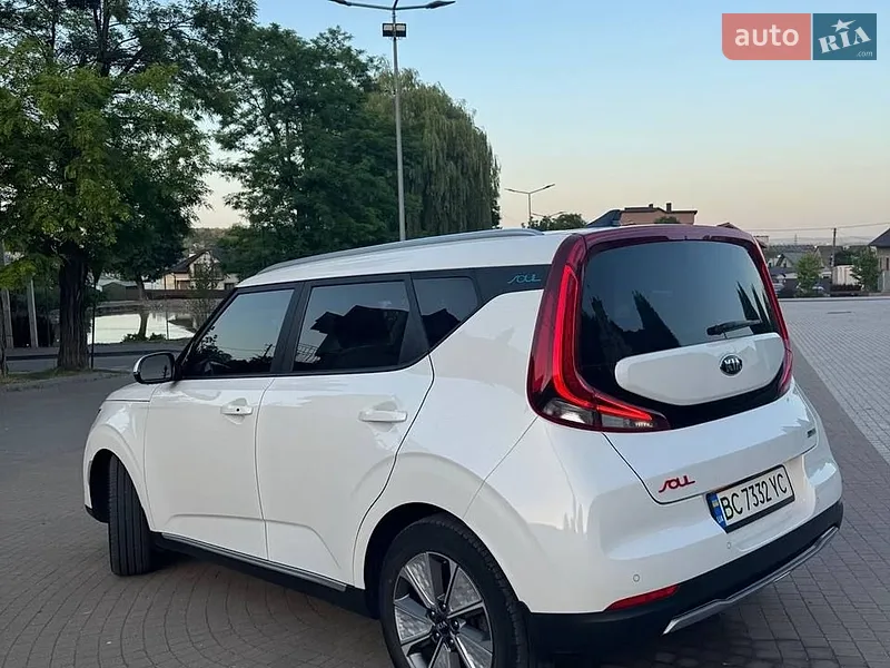 Kia Soul 2021 VIN KNAJ3811FM7022542 фото оголошення 35 з 60