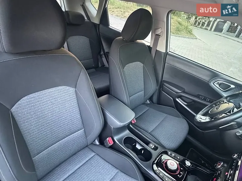 Kia Soul 2021 VIN KNAJ3811FM7022542 фото оголошення 39 з 60