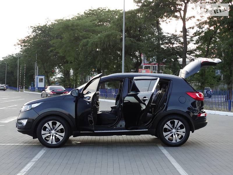 Внедорожник / Кроссовер Kia Sportage 2012 в Одессе