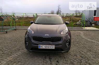 Позашляховик / Кросовер Kia Sportage 2017 в Львові