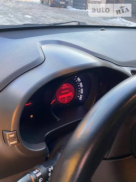 Внедорожник / Кроссовер Kia Sportage 2013 в Мариуполе