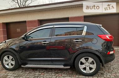 Позашляховик / Кросовер Kia Sportage 2011 в 