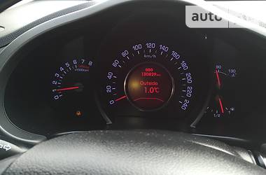 Позашляховик / Кросовер Kia Sportage 2012 в 