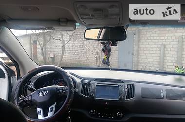 Позашляховик / Кросовер Kia Sportage 2012 в 