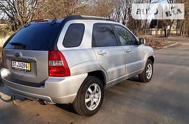 Позашляховик / Кросовер Kia Sportage 2007 в 
