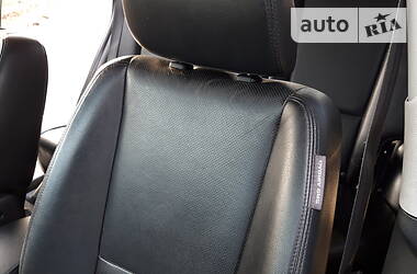 Позашляховик / Кросовер Kia Sportage 2007 в 