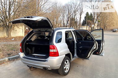 Позашляховик / Кросовер Kia Sportage 2007 в 