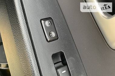 Позашляховик / Кросовер Kia Sportage 2011 в 