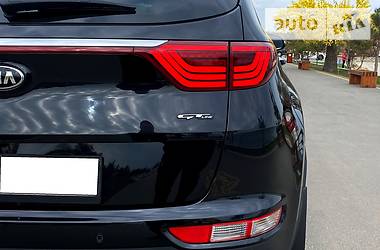 Позашляховик / Кросовер Kia Sportage 2017 в 