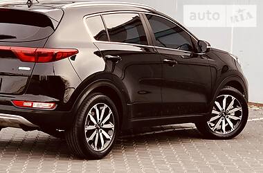 Позашляховик / Кросовер Kia Sportage 2016 в 