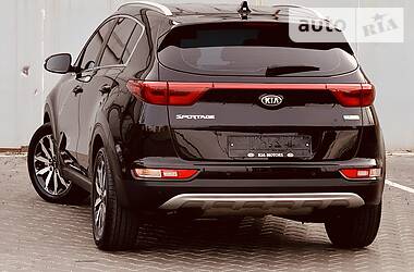 Позашляховик / Кросовер Kia Sportage 2016 в 