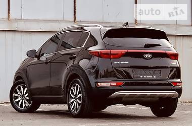 Позашляховик / Кросовер Kia Sportage 2016 в 
