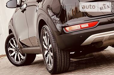 Позашляховик / Кросовер Kia Sportage 2016 в 