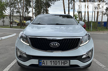 Позашляховик / Кросовер Kia Sportage 2015 в 