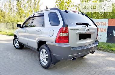 Позашляховик / Кросовер Kia Sportage 2007 в 