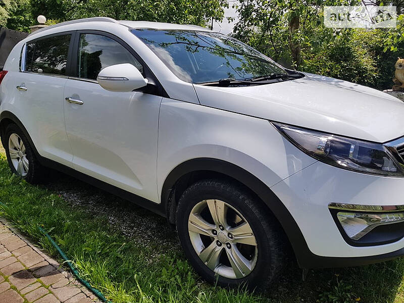 Внедорожник / Кроссовер Kia Sportage 2011 в Сумах