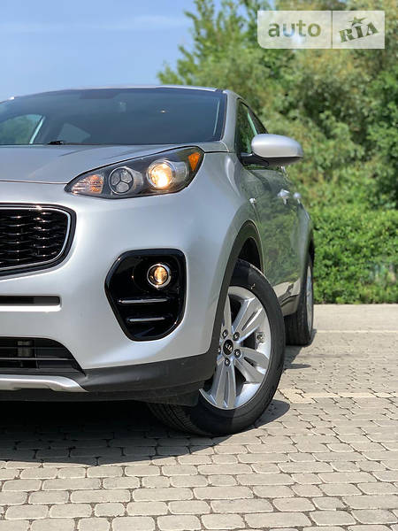 Позашляховик / Кросовер Kia Sportage 2016 в Львові