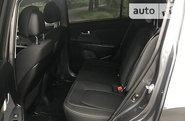 Позашляховик / Кросовер Kia Sportage 2011 в  фото 10 Позашляховик / Кросовер Kia Sportage 2011 в