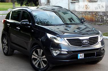 Внедорожник / Кроссовер Kia Sportage 2011 в Каменском