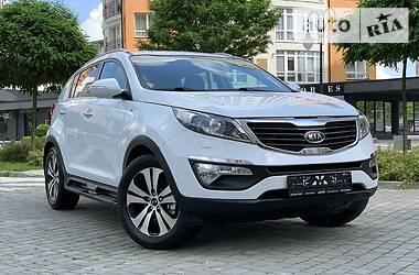 Внедорожник / Кроссовер Kia Sportage 2012 в Ивано-Франковске